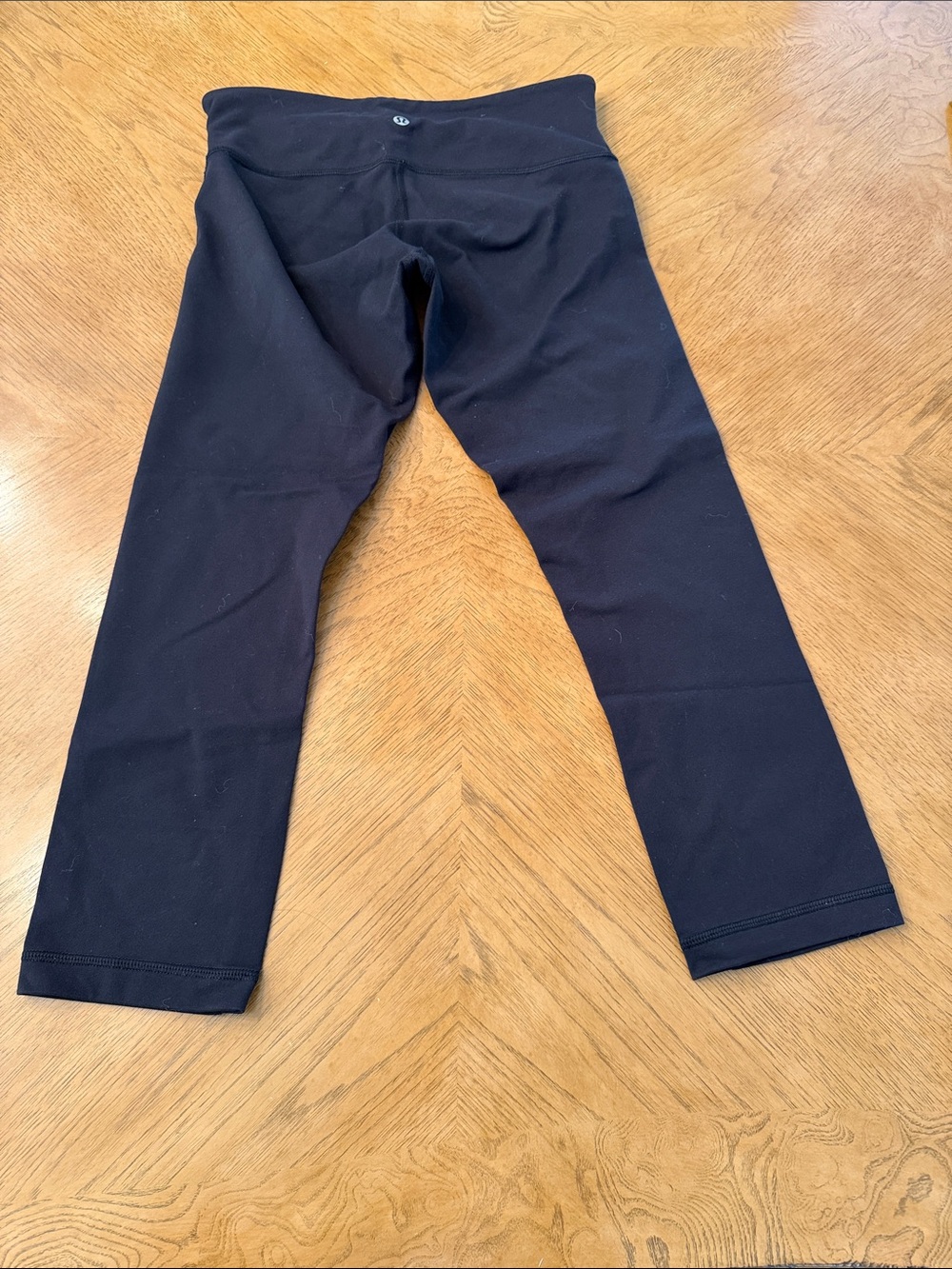lululemon athletic Black Performance Leggings Size 6